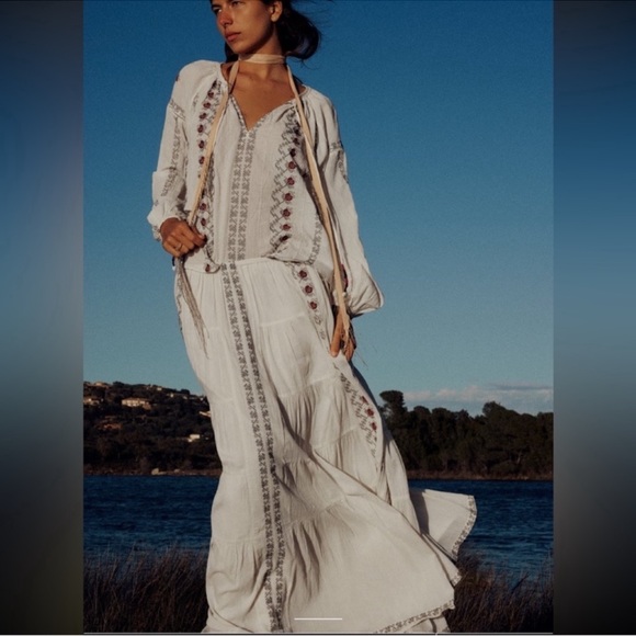 Zara Embroidered Voluminous Blouse - Picture 2 of 7